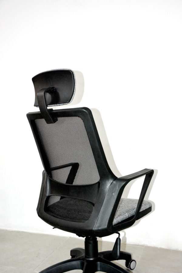 Donna Müdür Koltuğu