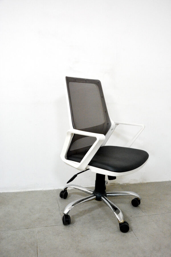 Donna Beyaz Çalışma Koltuğu