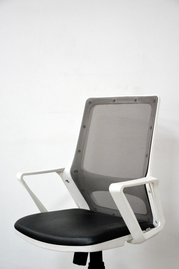 Donna Beyaz Çalışma Koltuğu