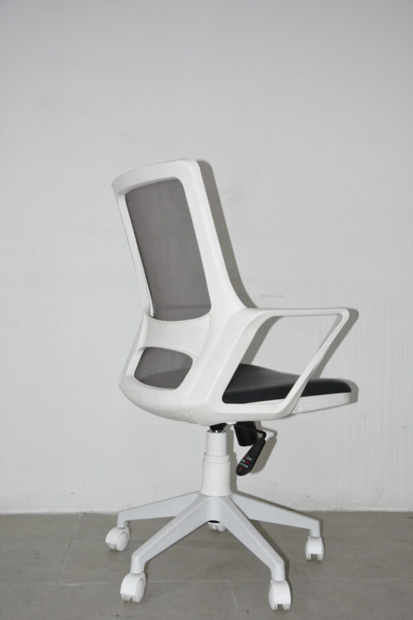 Donna Beyaz Çalışma Koltuğu